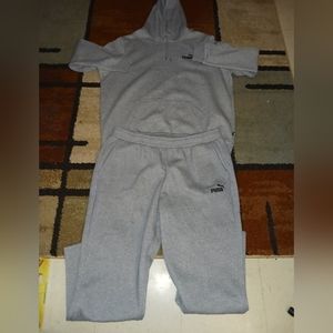 Brand new with tags XXL PUMA SWEAT SUIT